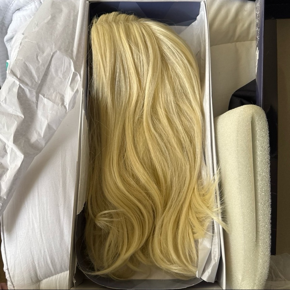 Blonde Women's Hair Wig